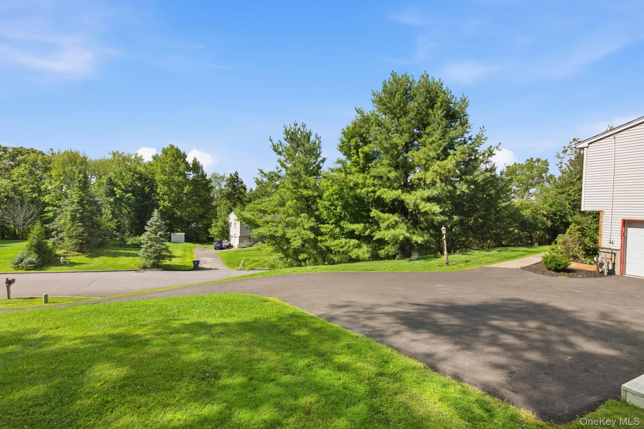 17 Old Hemlock Drive Property Photo 39