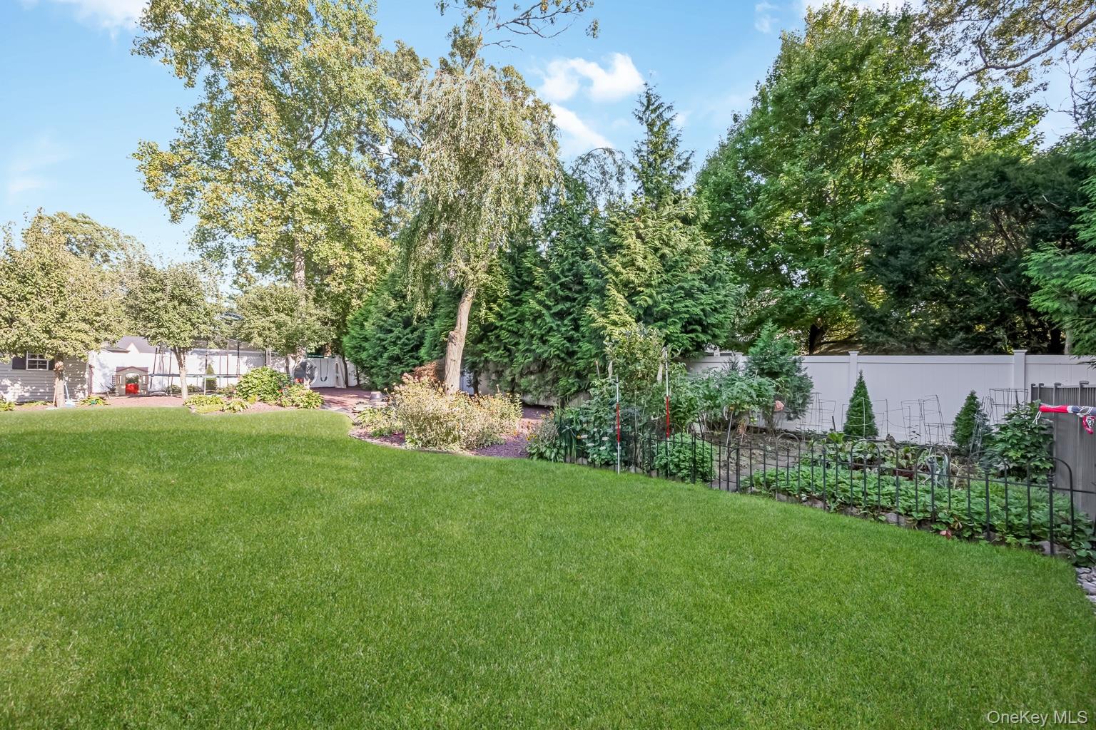 4 Vera Court Property Photo 33