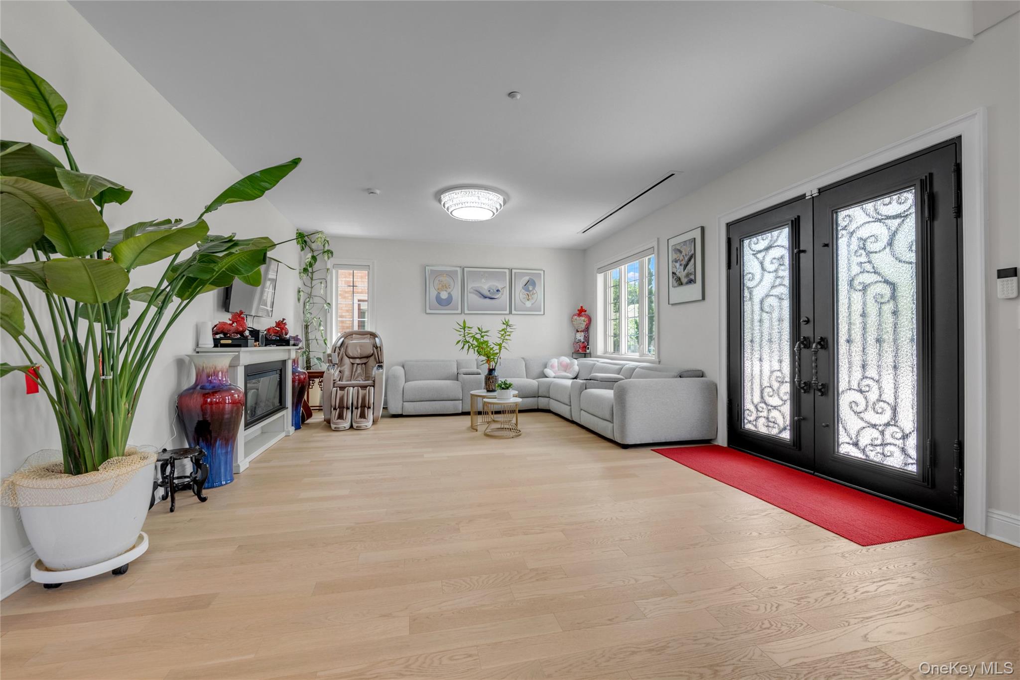 1041652 Property Photo 5
