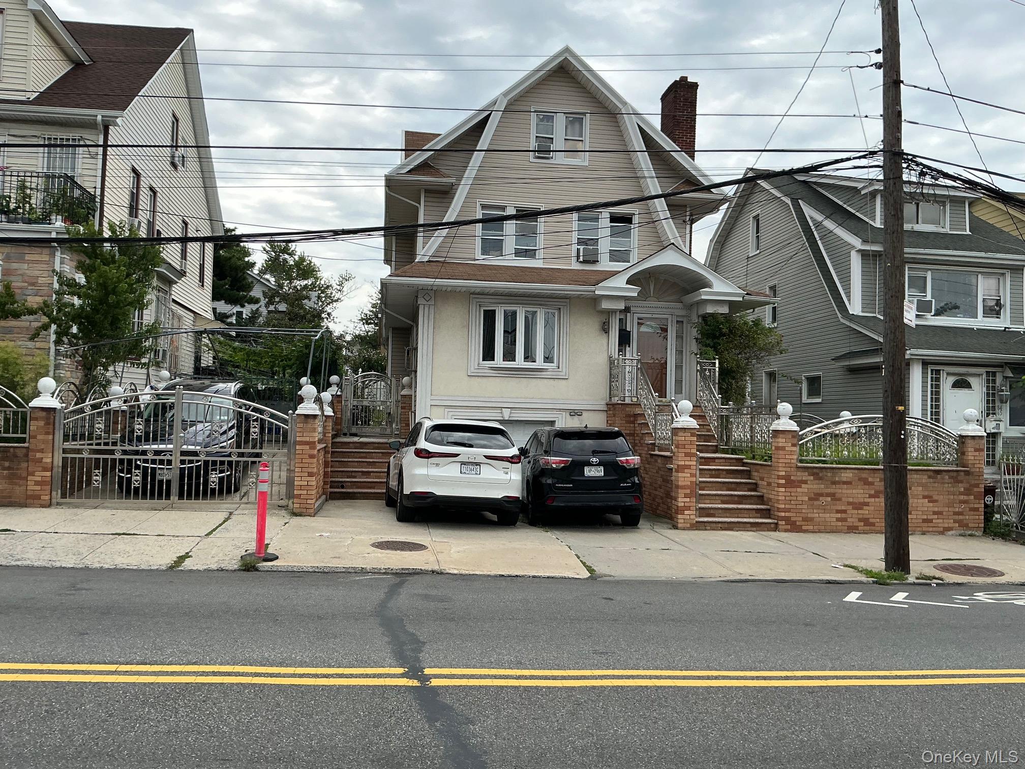 84-61 Parson Blvd Property Photo 1