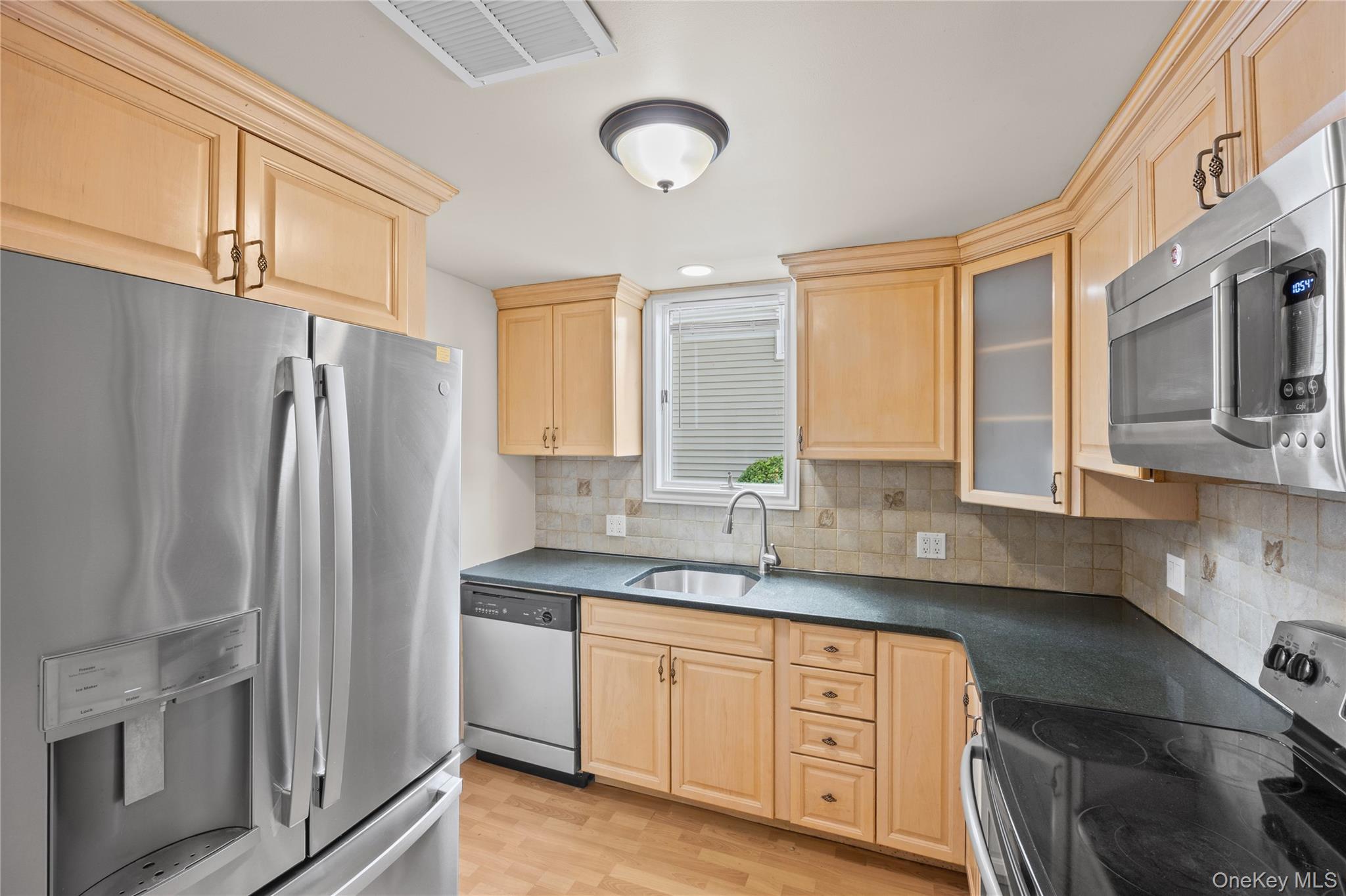 31 Cherry Avenue Property Photo 20