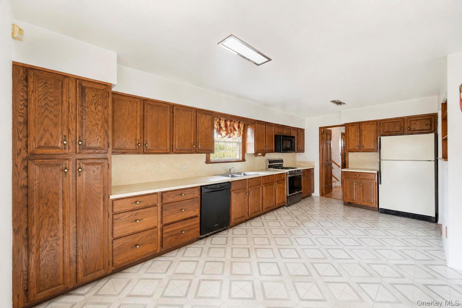 1425 Pine Drive Property Photo 10