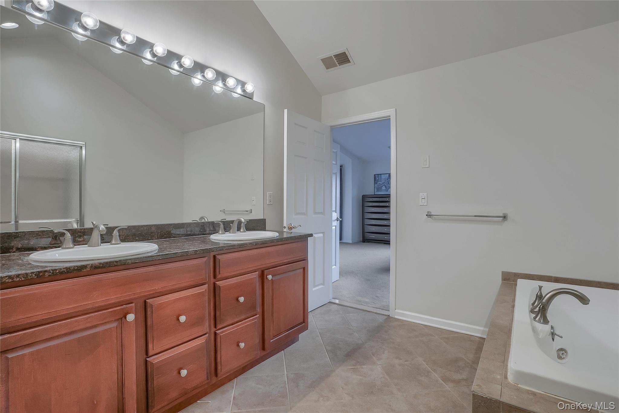 834 Huntington Drive Property Photo 22