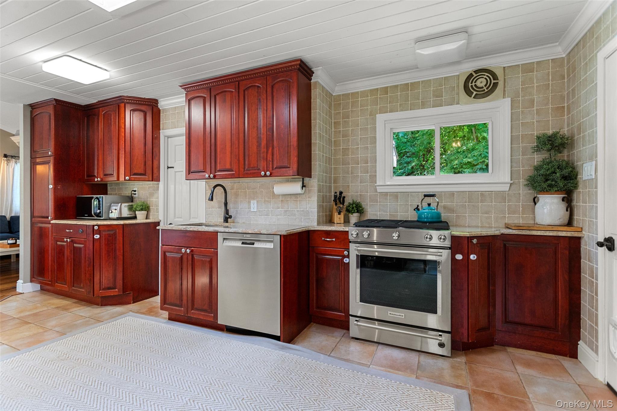43 Laurel Road Property Photo 9