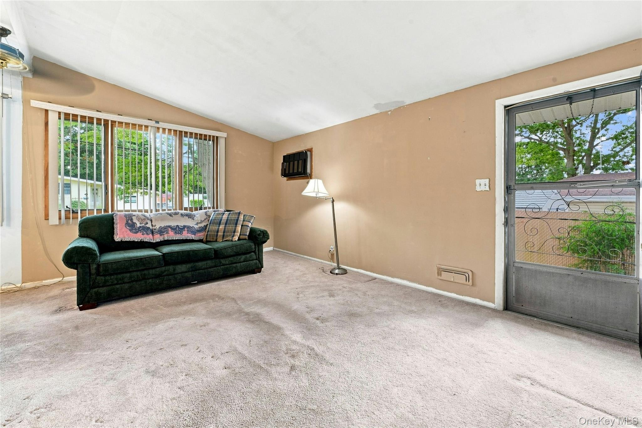 90 Samuel Street Property Photo 5