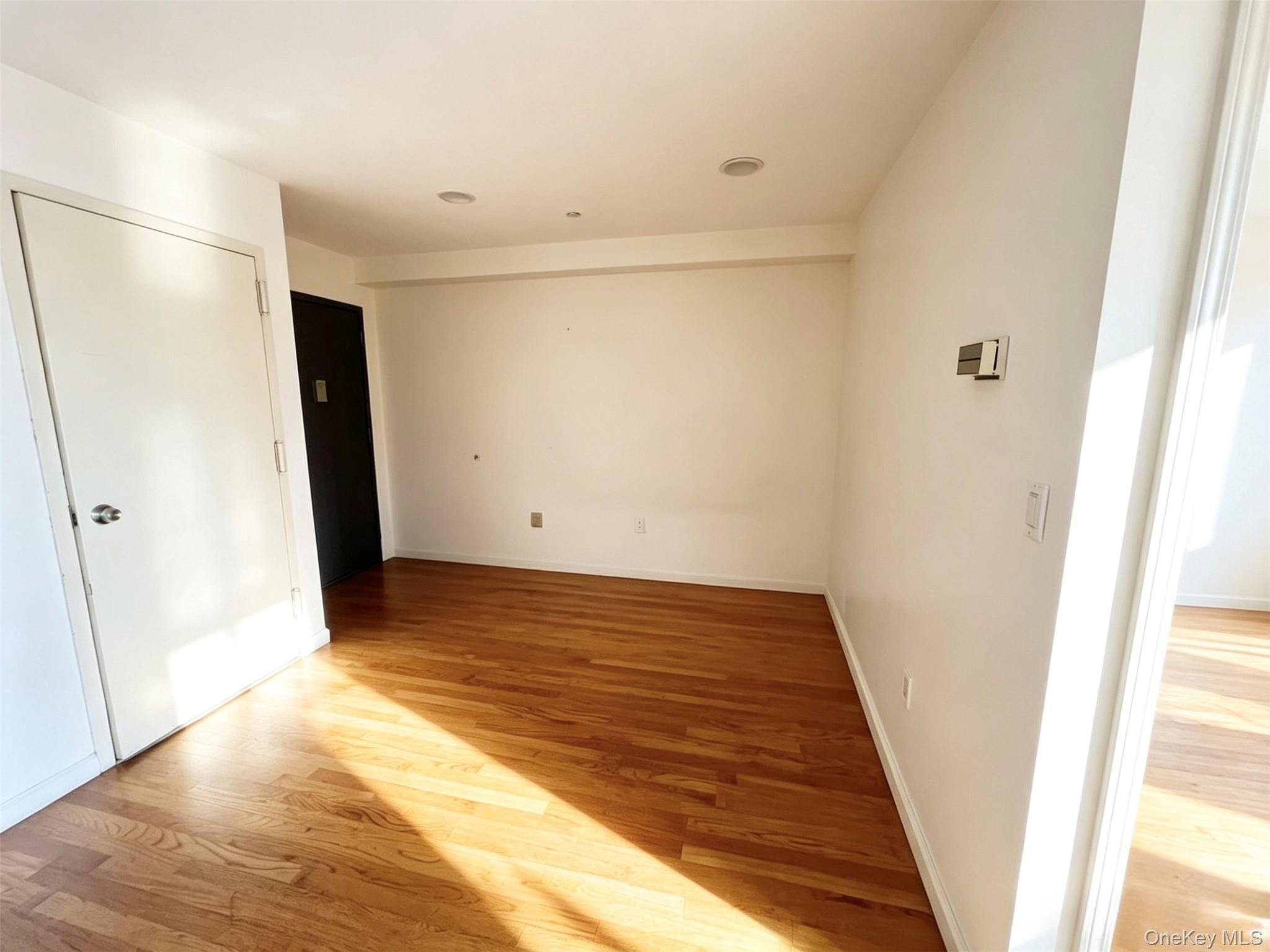 14105 Cherry Avenue 5f Property Photo 5
