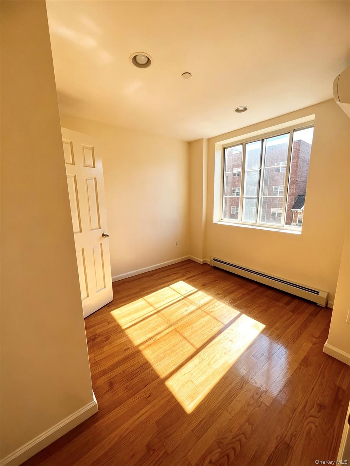 14105 Cherry Avenue 5f Property Photo 7