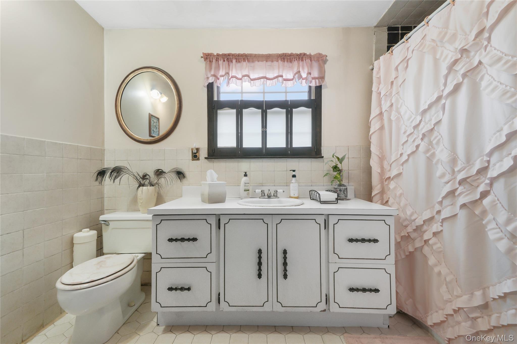 816 Throggs Neck Expressway Property Photo 13