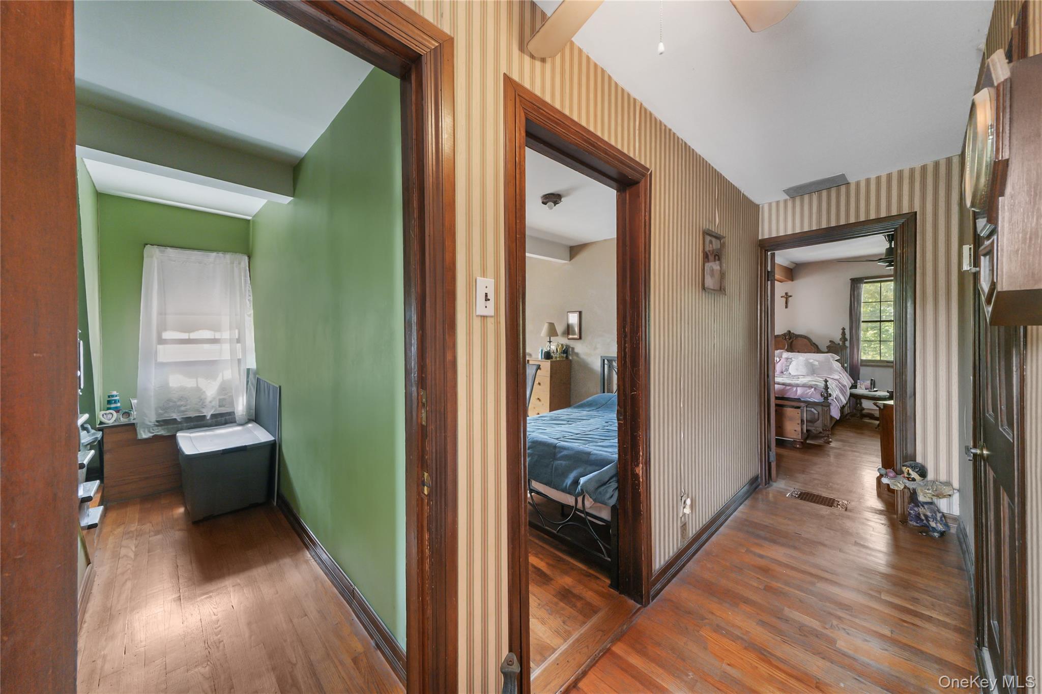 816 Throggs Neck Expressway Property Photo 15