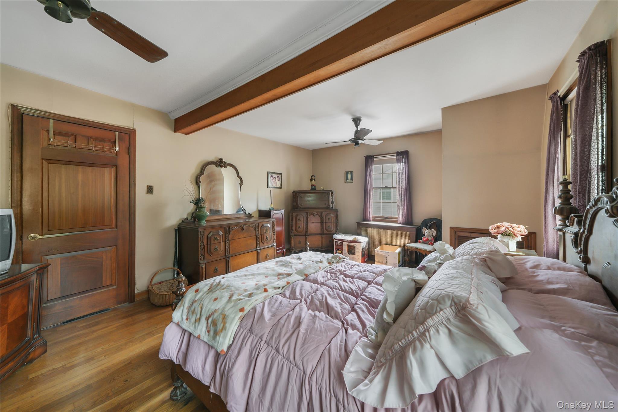 816 Throggs Neck Expressway Property Photo 17