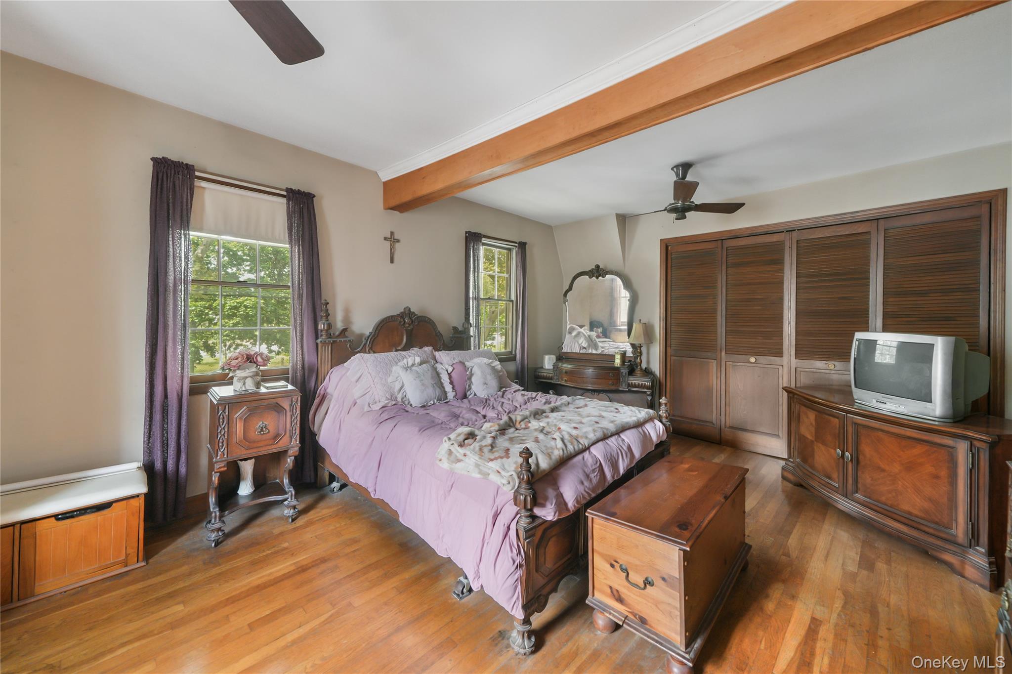 816 Throggs Neck Expressway Property Photo 18