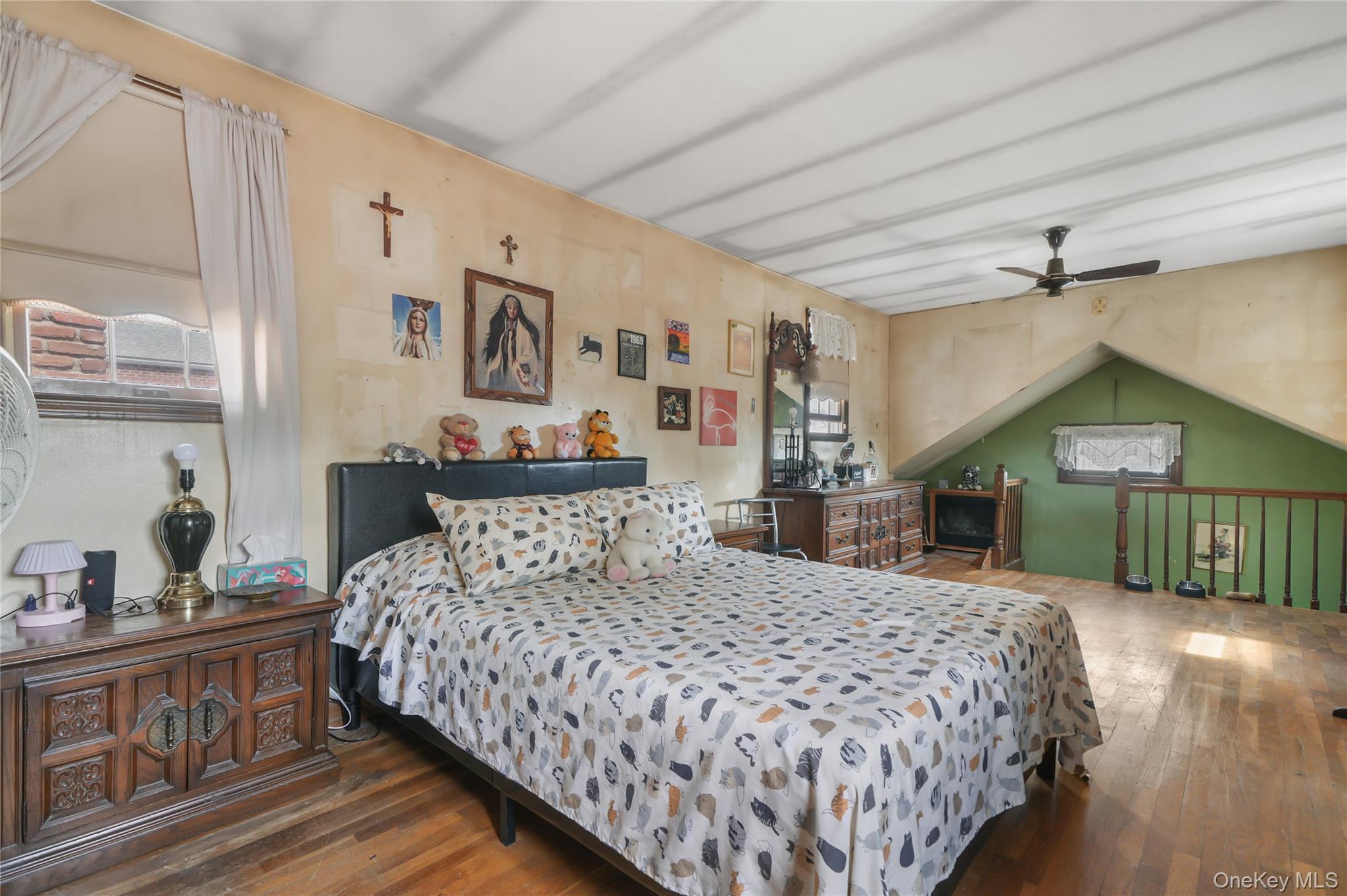 816 Throggs Neck Expressway Property Photo 22