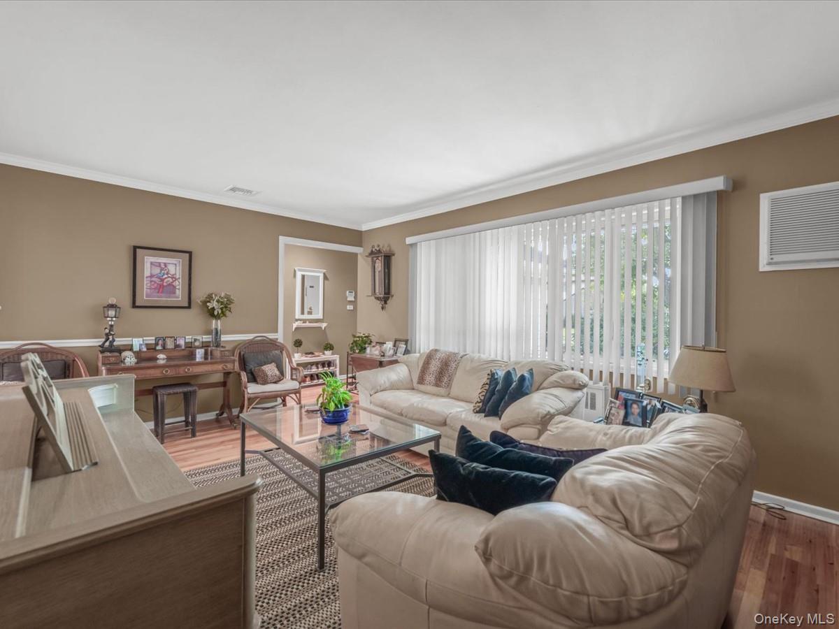 2643 Landman Lane Property Photo 4