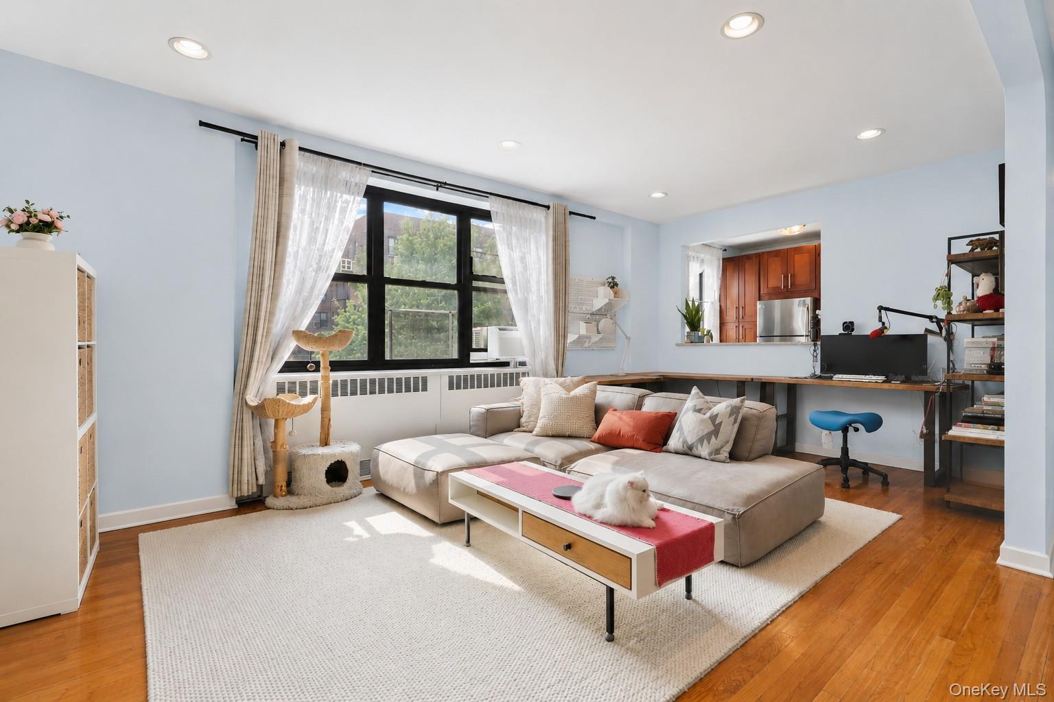 67-35 Yellowstone Boulevard 4p Property Photo 8