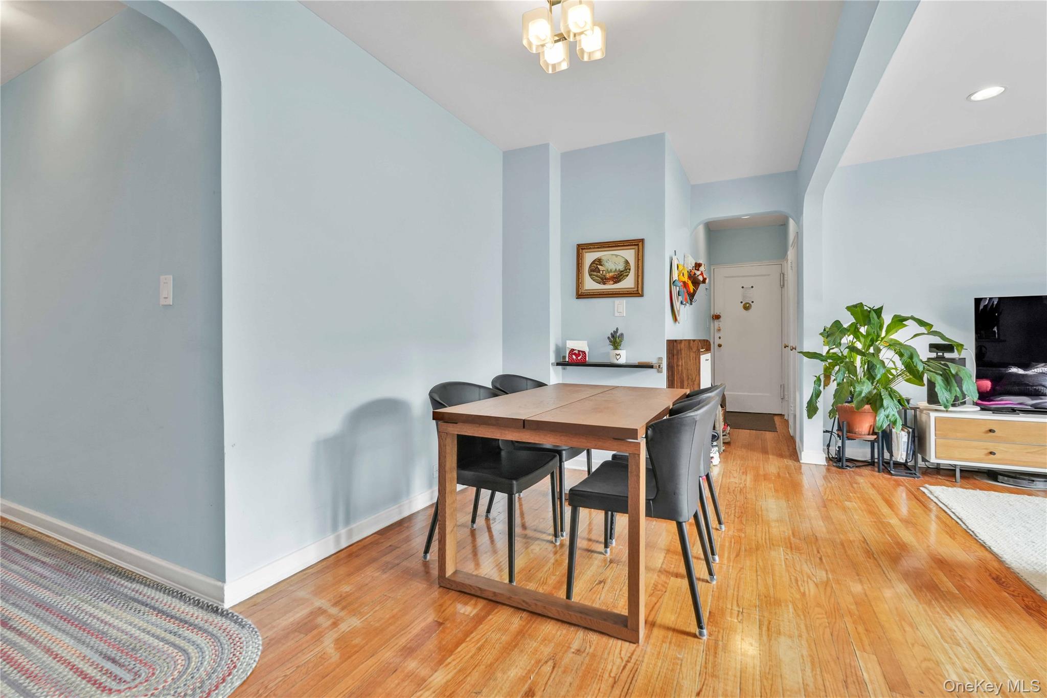 67-35 Yellowstone Boulevard 4p Property Photo 10
