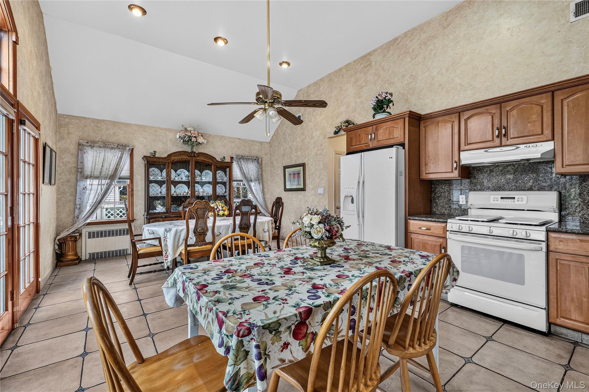 214 Avery Place Property Photo 11