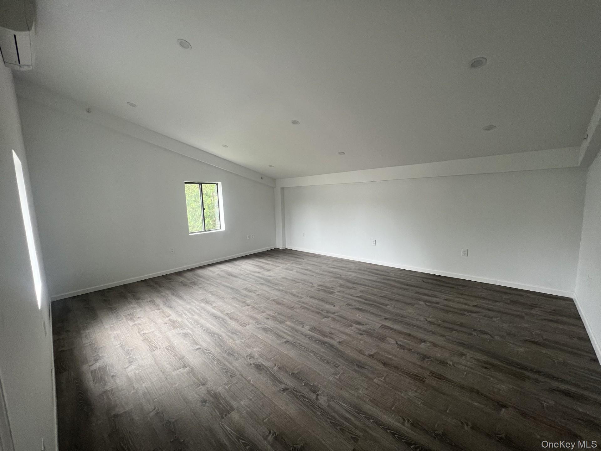861 Midland Avenue Property Photo 1