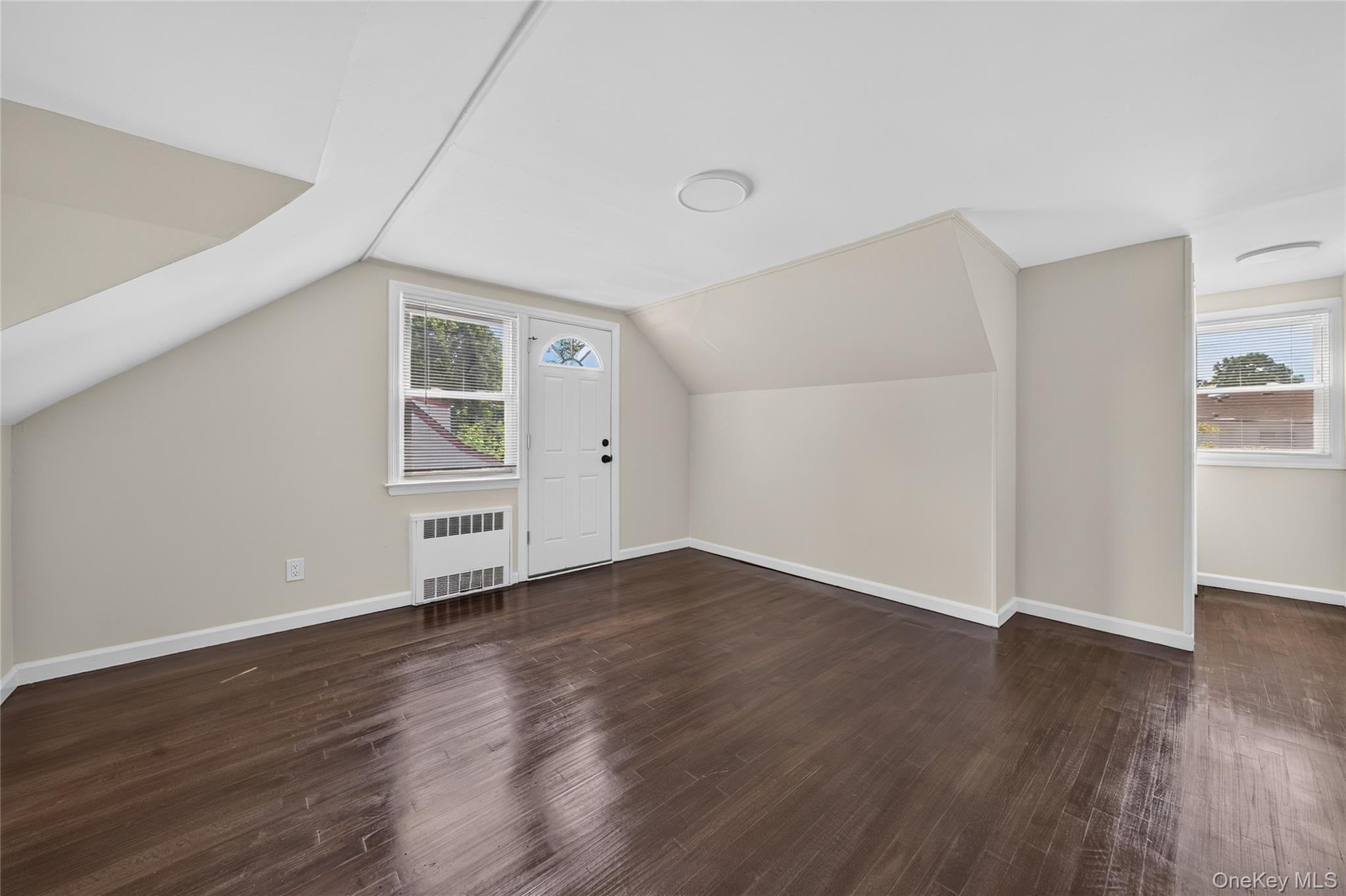 343 Sylvan Lane Property Photo 12