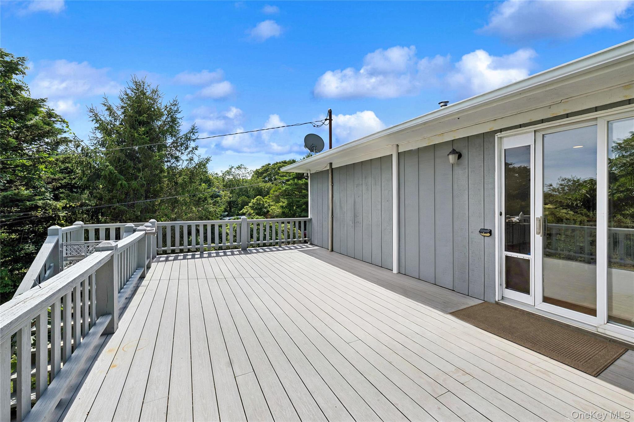 84 N Surfside Avenue Property Photo 8