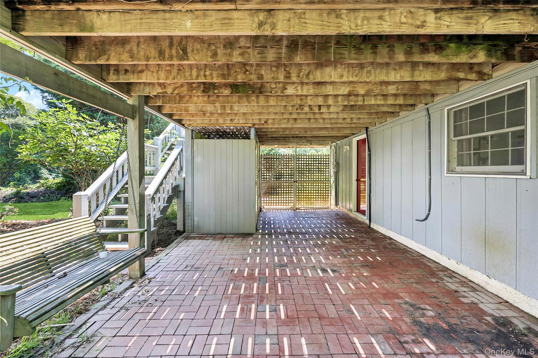 84 N Surfside Avenue Property Photo 22