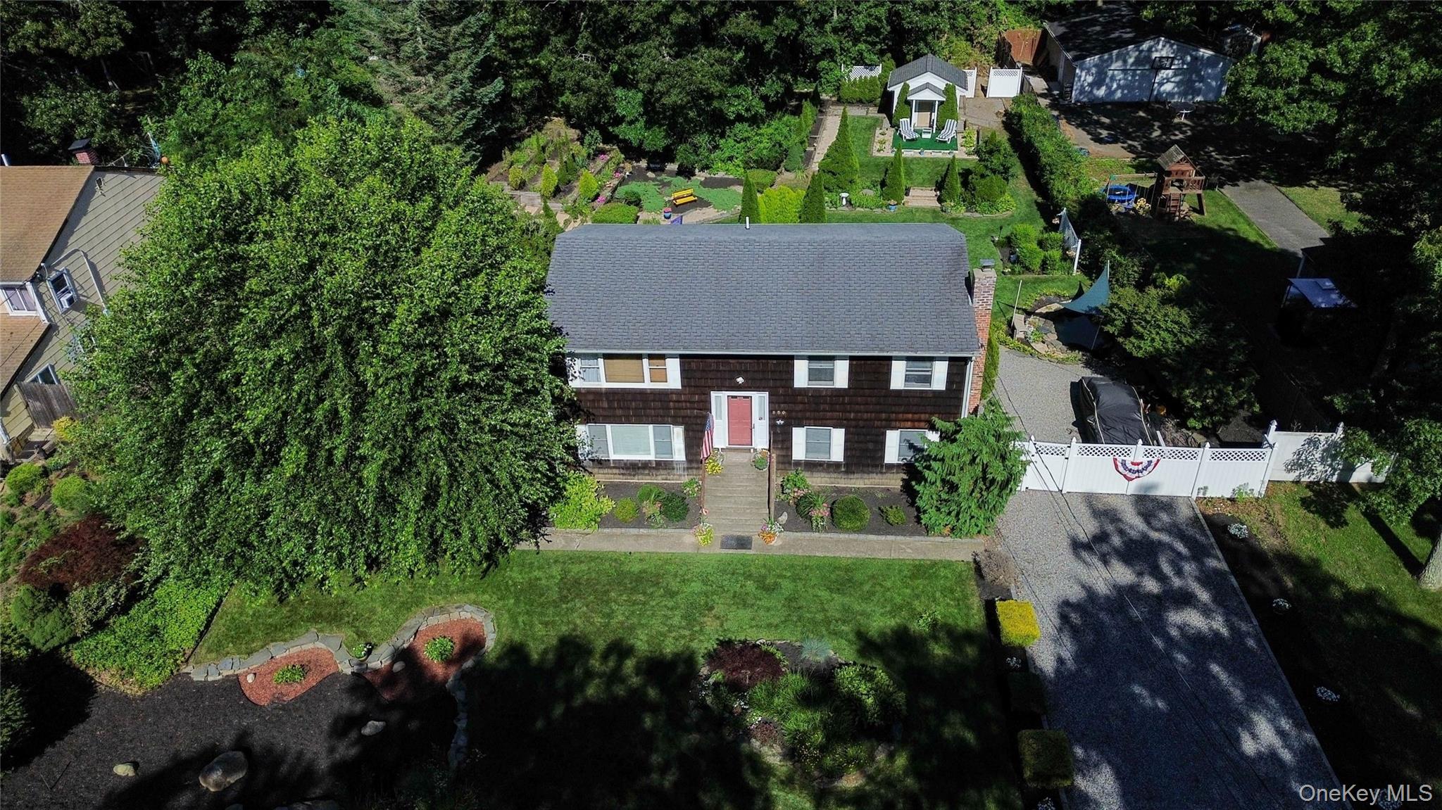 530 Boxwood Drive Property Photo 1