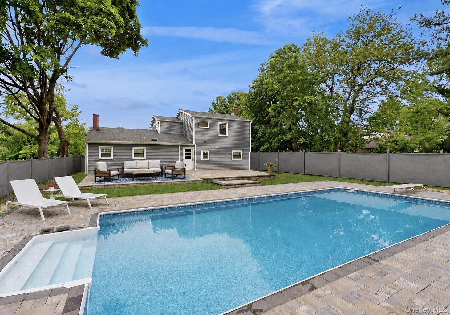 25 Charter Avenue Property Photo 1