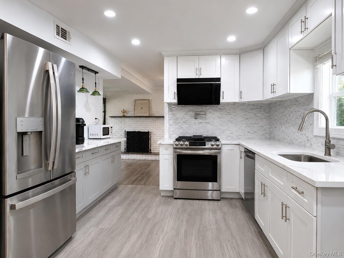 25 Charter Avenue Property Photo 5