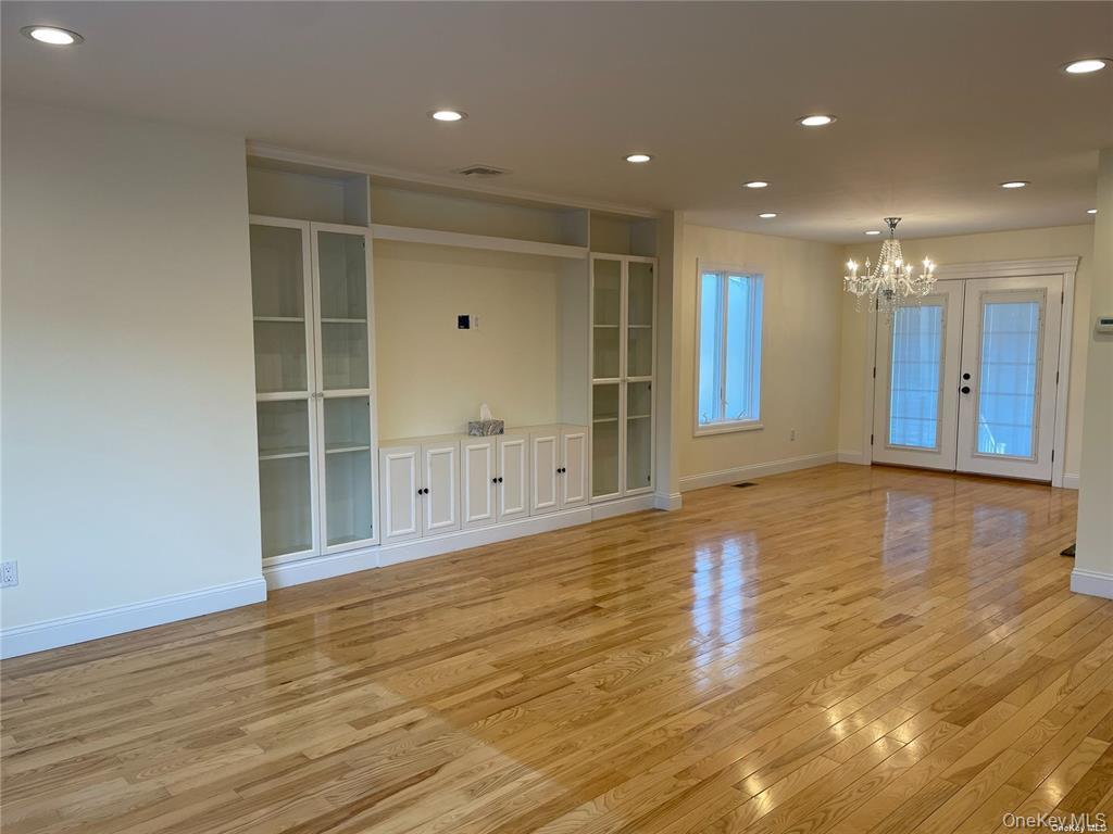 17 Wood Lane Property Photo 2