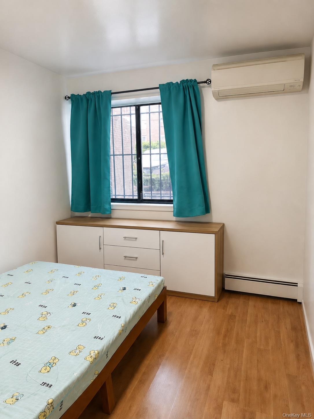 147-45 Barclay Avenue L3 Property Photo 3