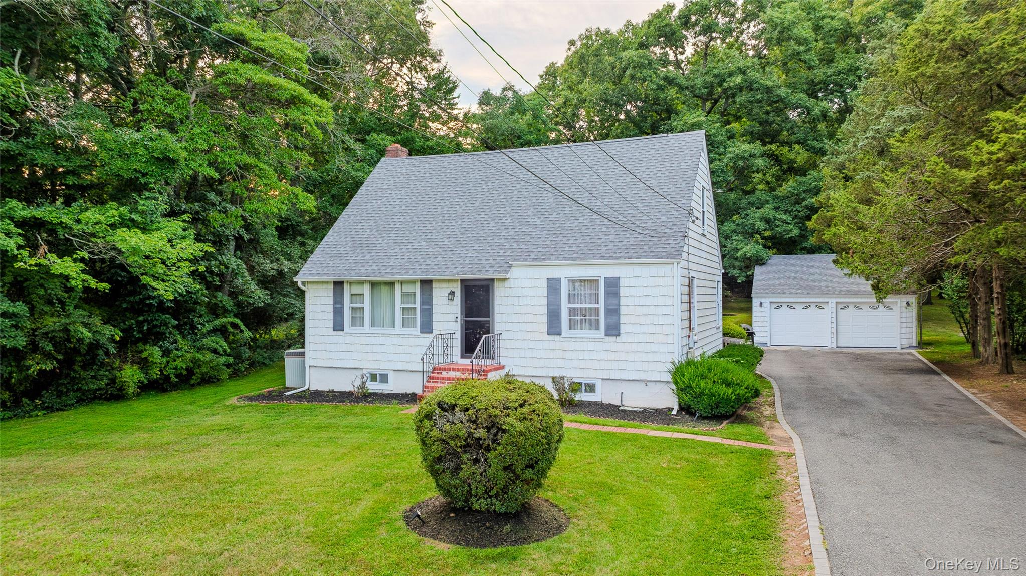 99 Warner Road Property Photo 2