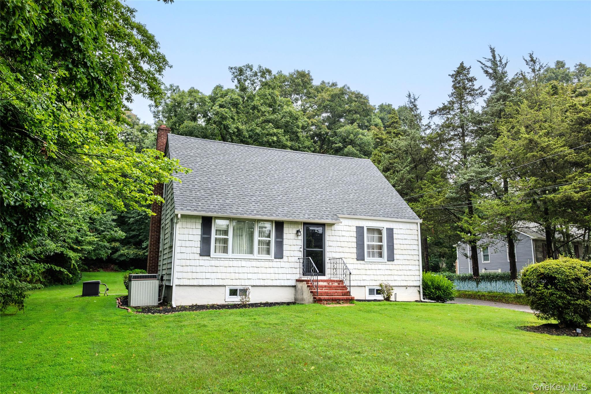 99 Warner Road Property Photo 5