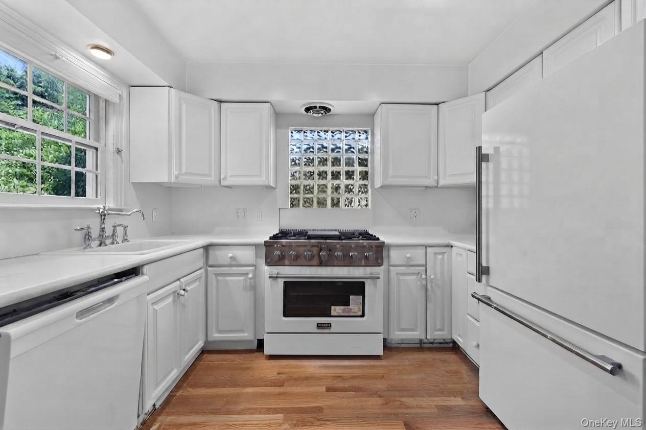 11 1st Place Property Photo 8