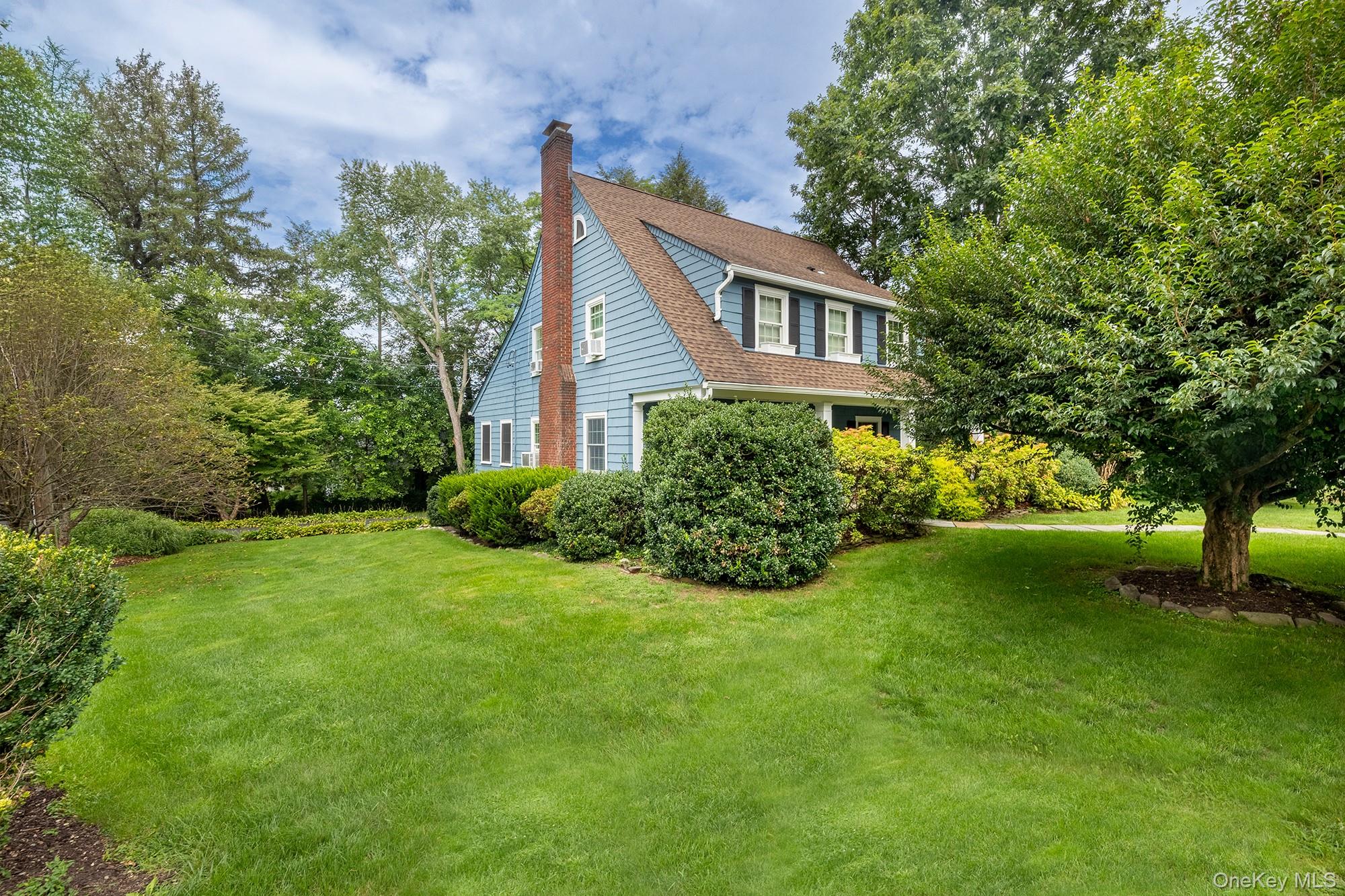 66 Marion Avenue Property Photo 4