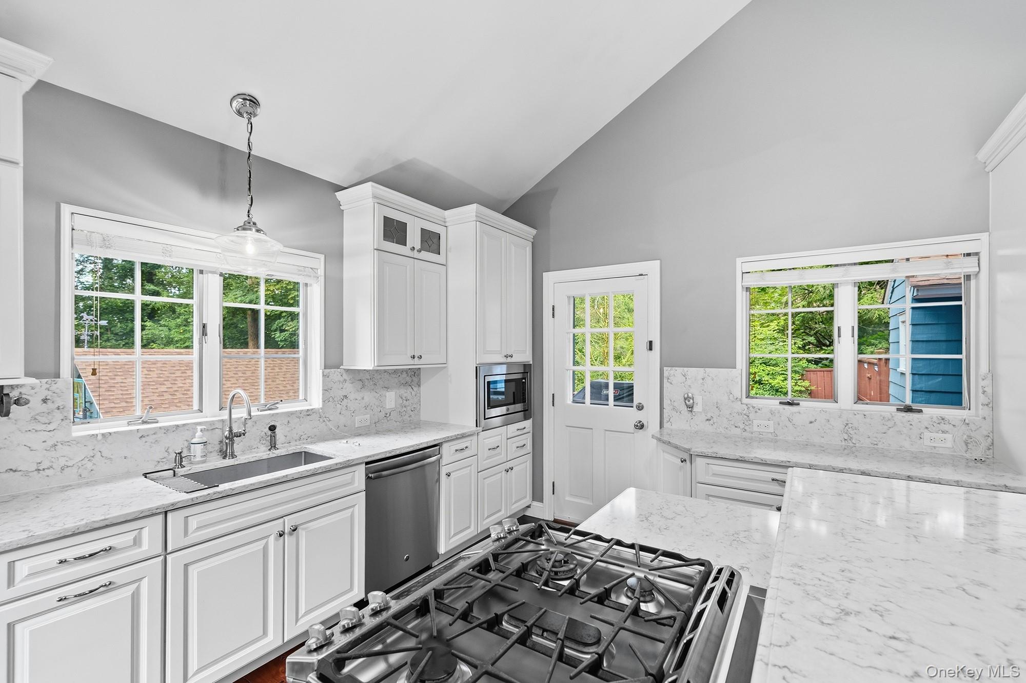 66 Marion Avenue Property Photo 17
