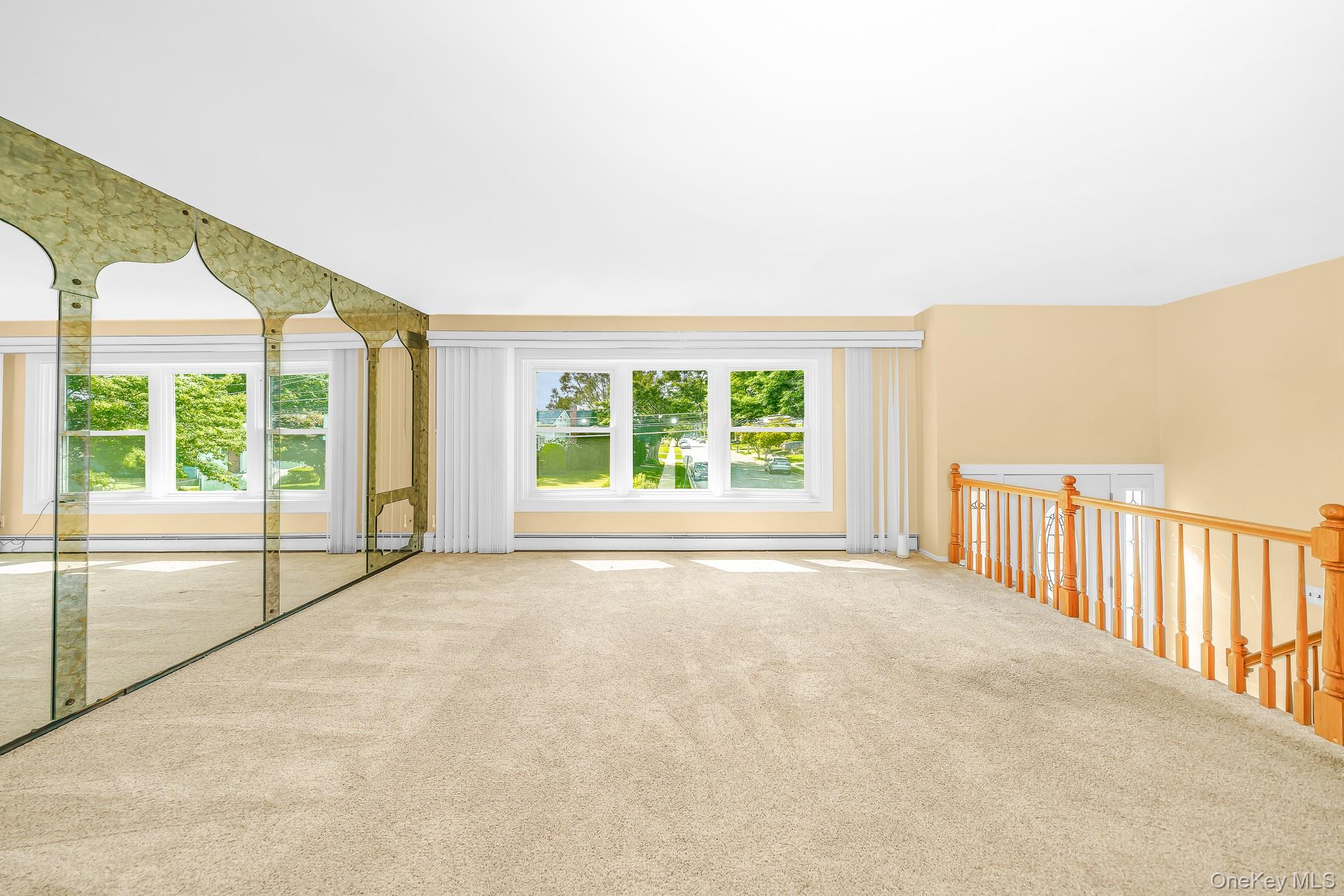 221 Roosevelt Avenue Property Photo 8