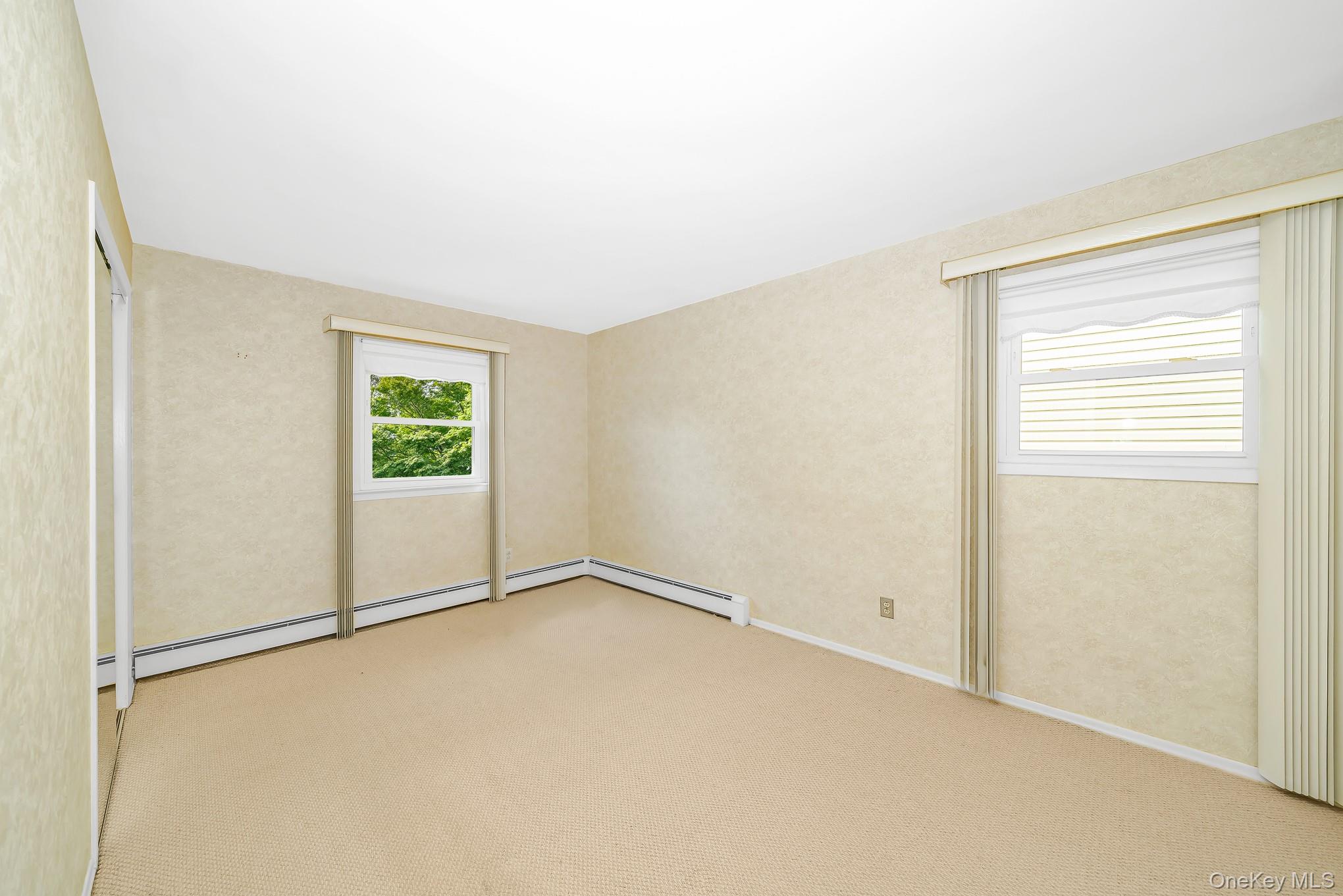 221 Roosevelt Avenue Property Photo 20