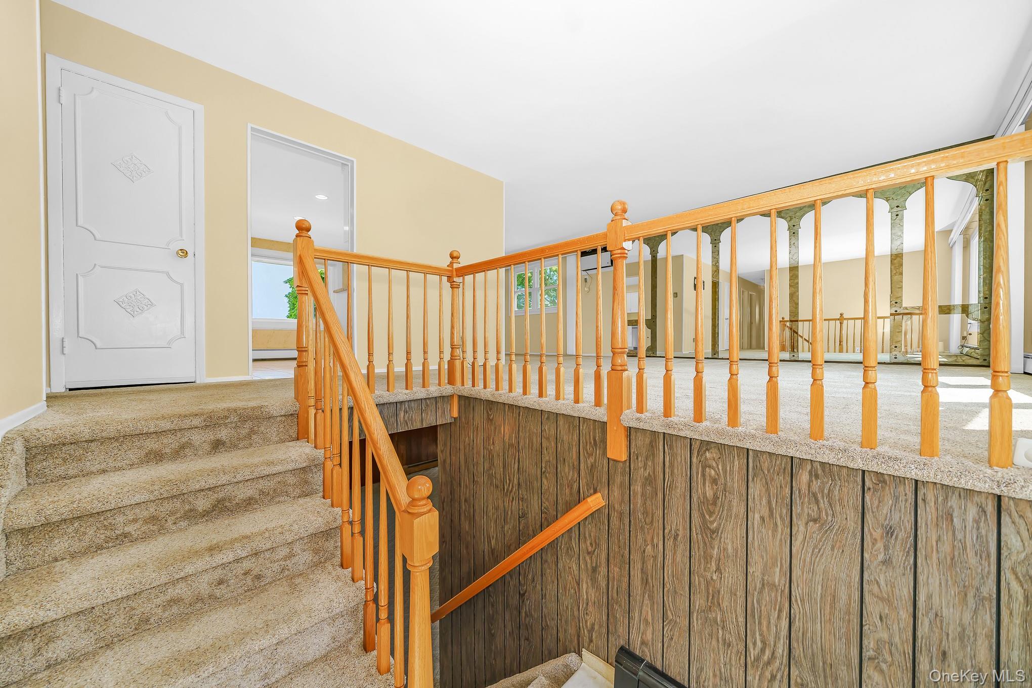 221 Roosevelt Avenue Property Photo 27