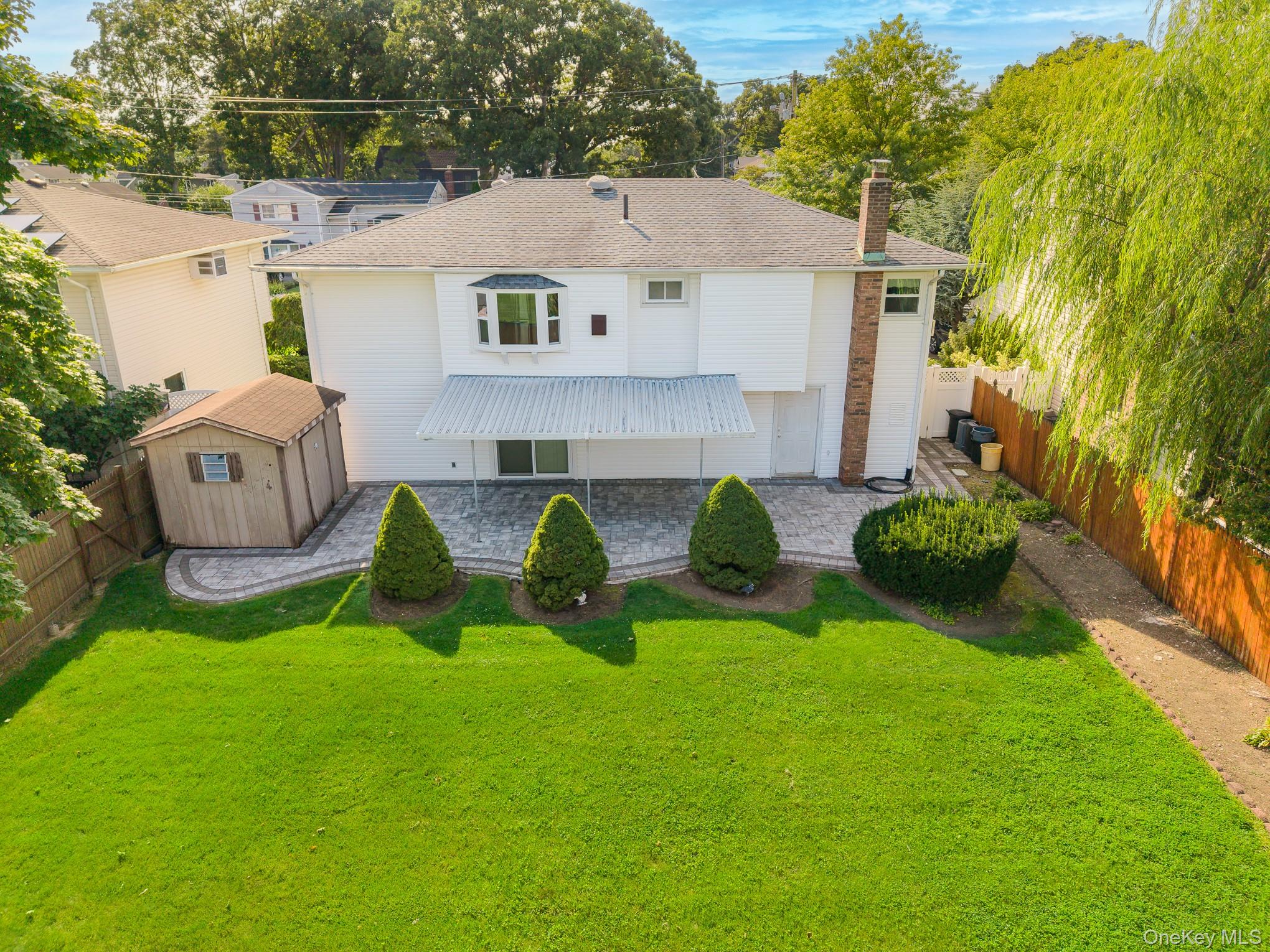 221 Roosevelt Avenue Property Photo 43
