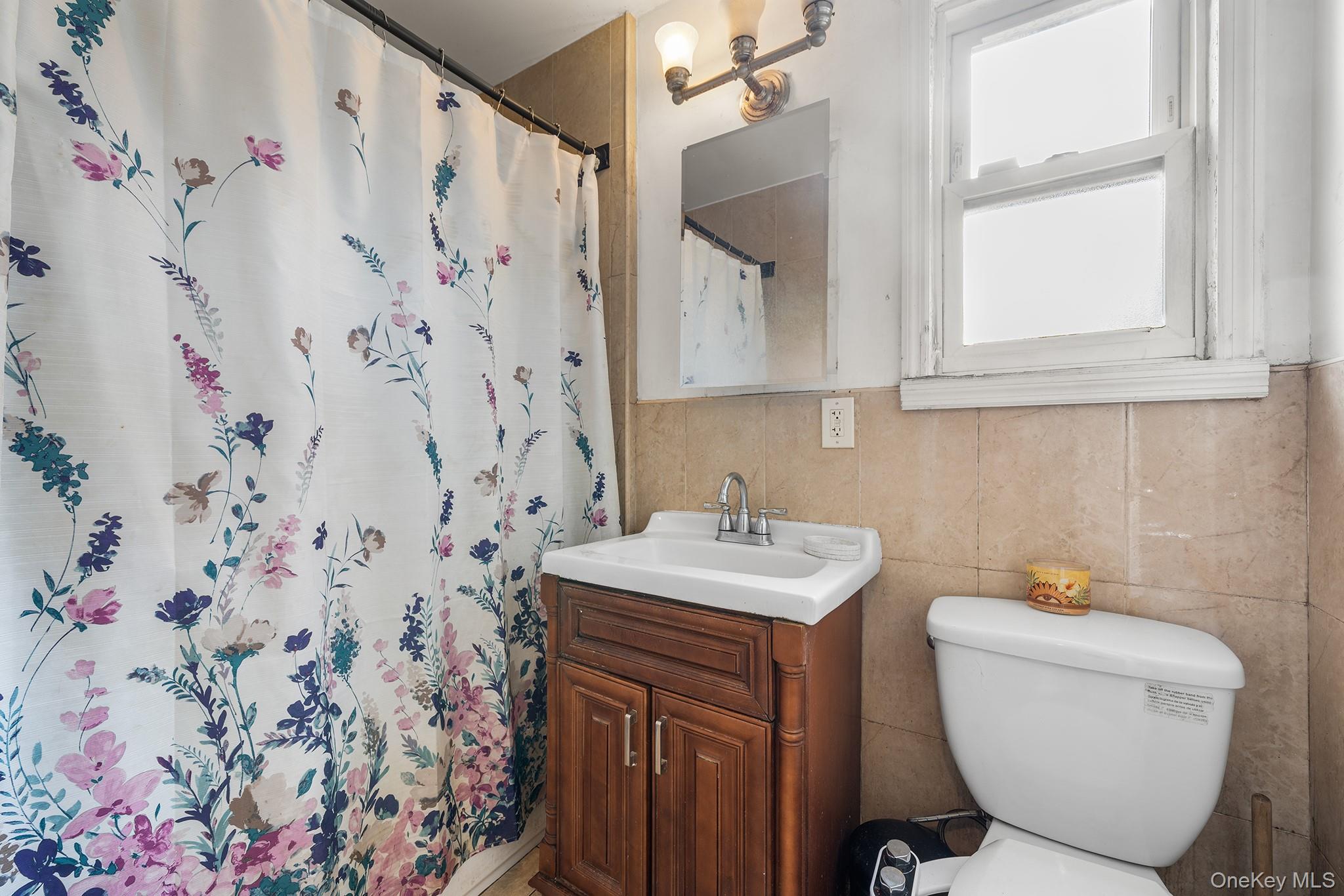 2154 74th Street Property Photo 11