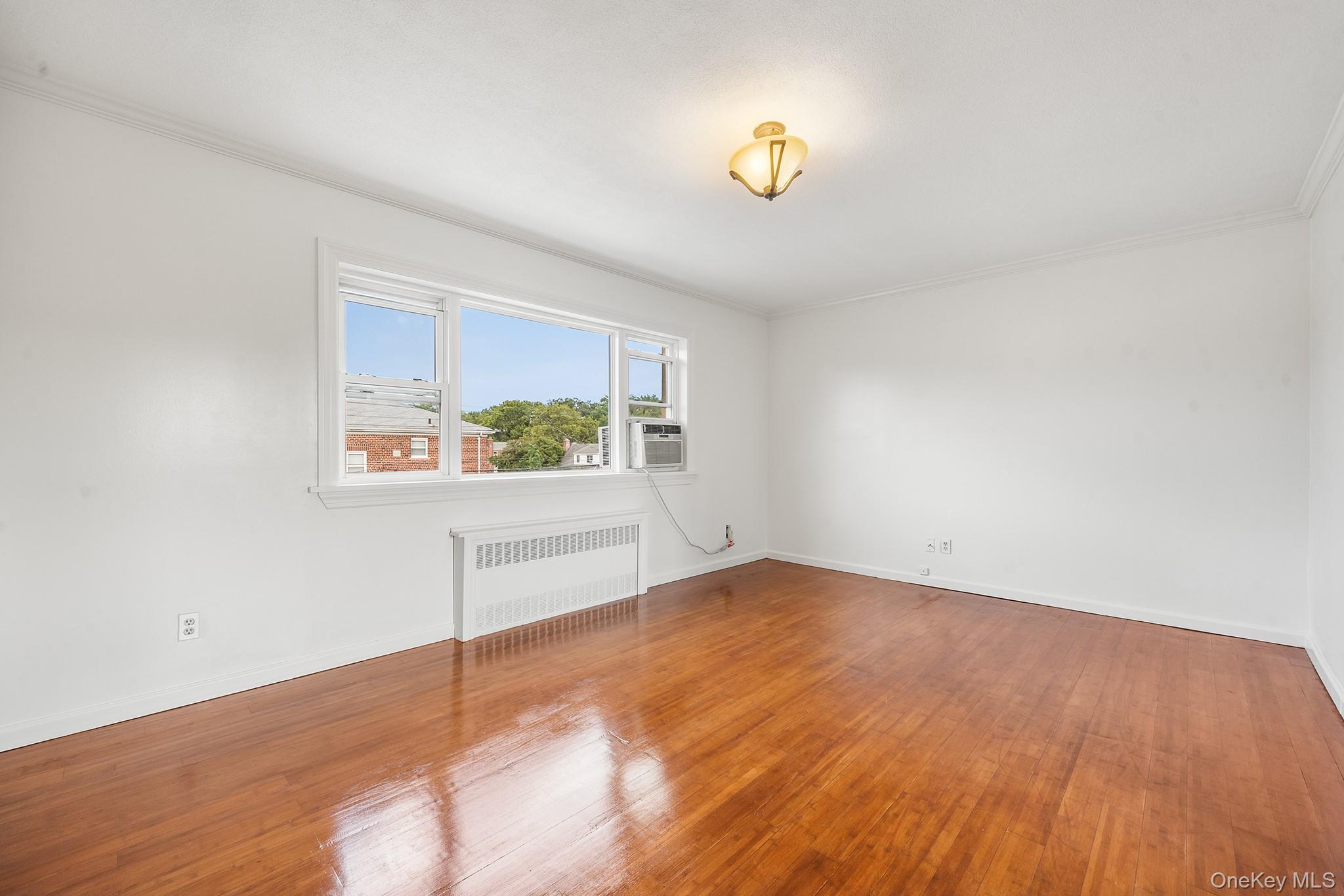 2154 74th Street Property Photo 12