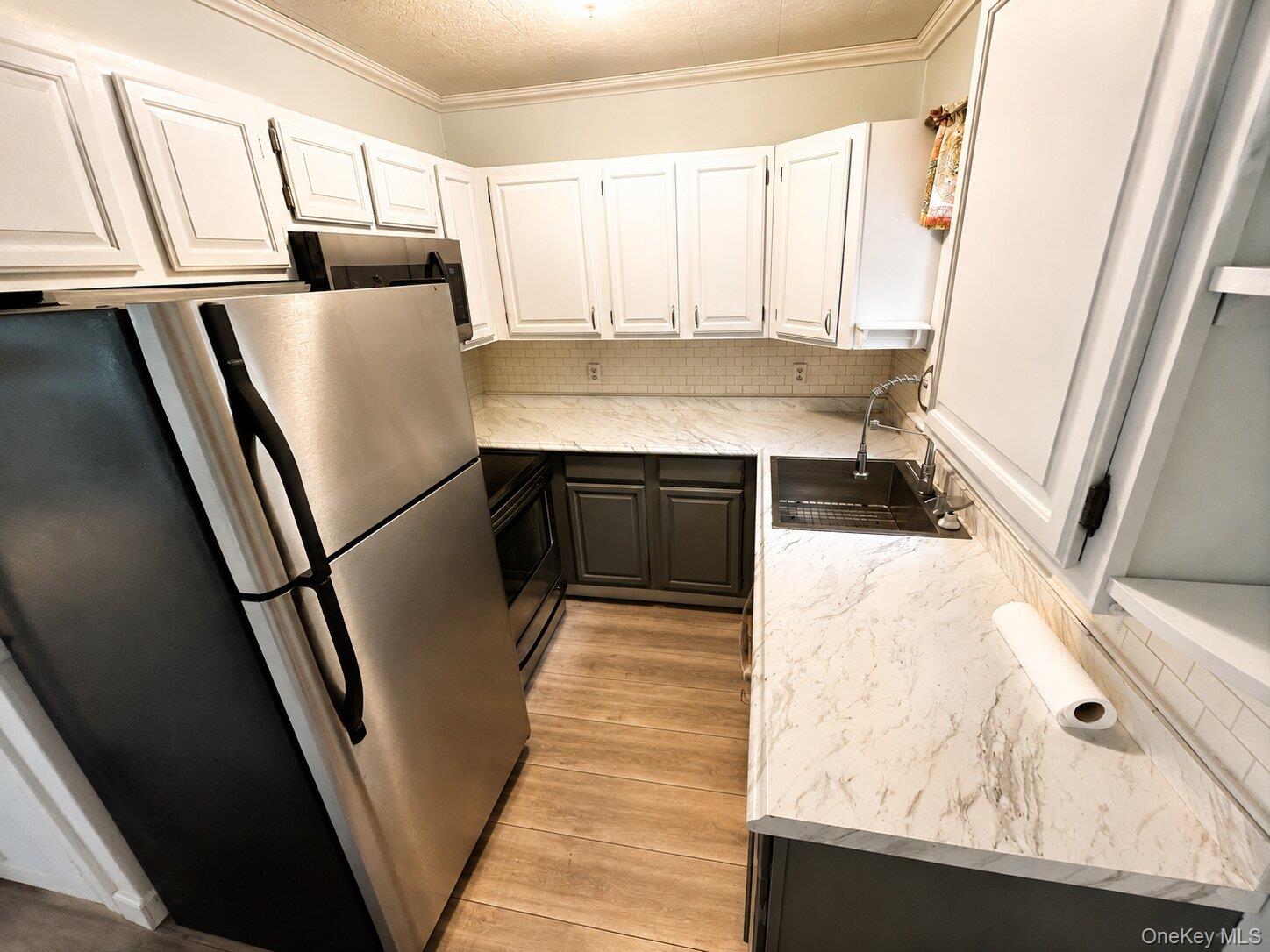 17 Greenview Avenue Property Photo 4