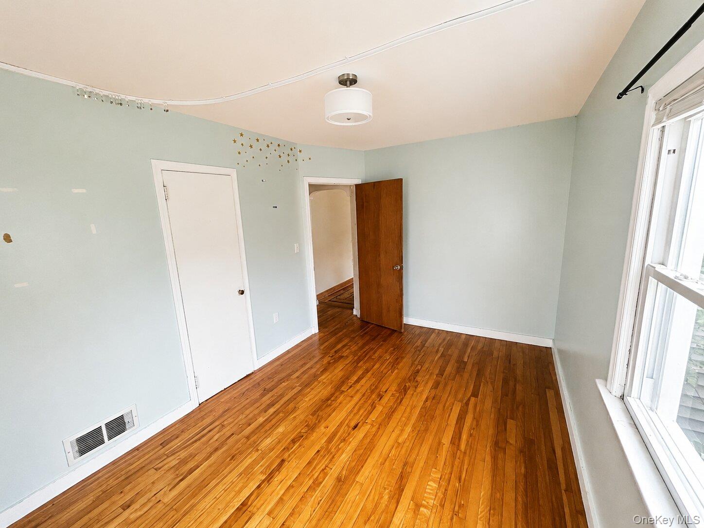 17 Greenview Avenue Property Photo 8
