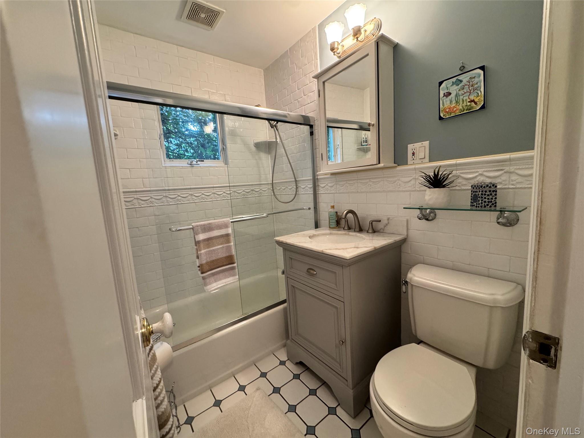 51 Bayway Avenue Property Photo 17
