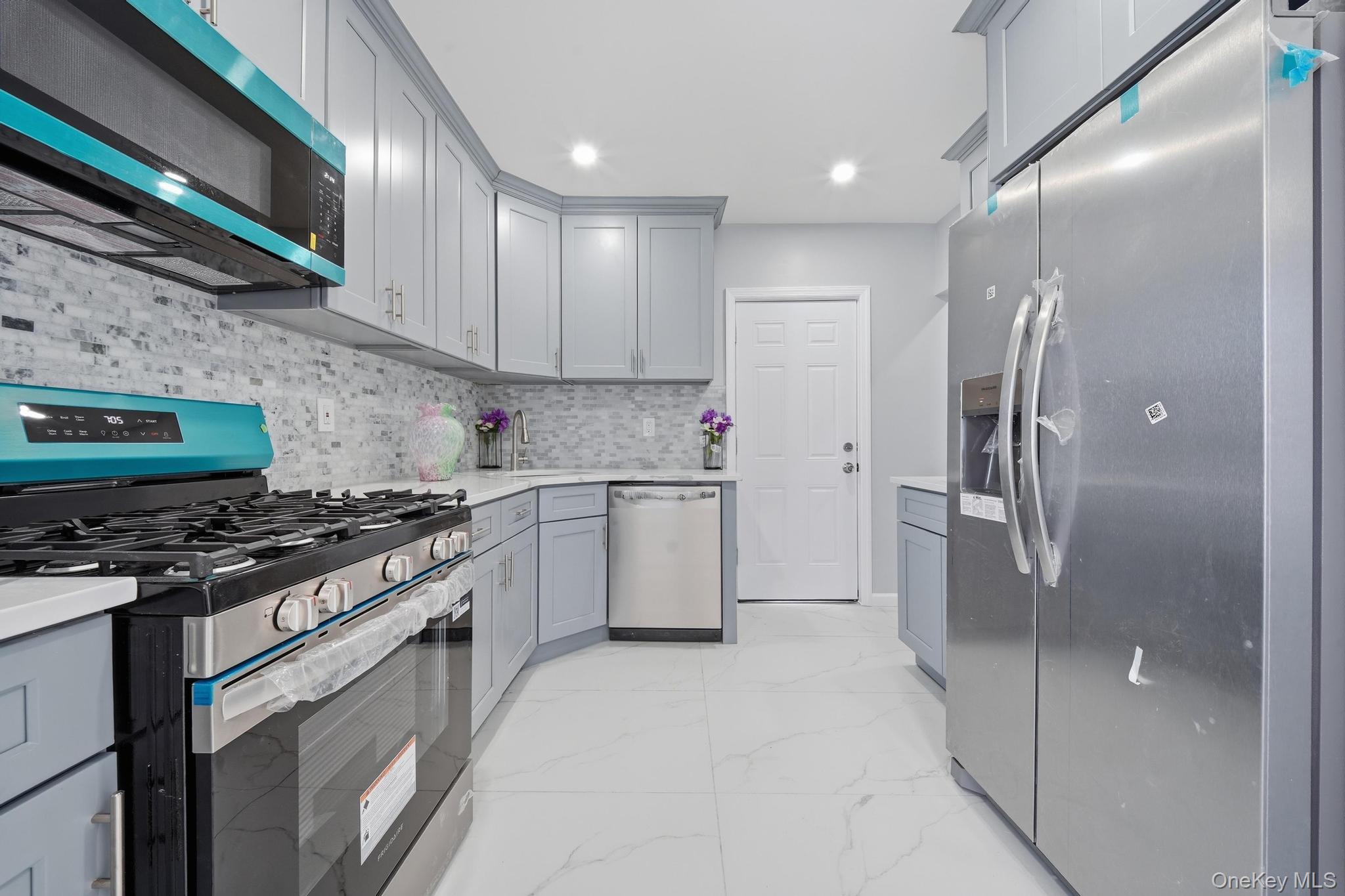 50 Bittermint Street Property Photo 11