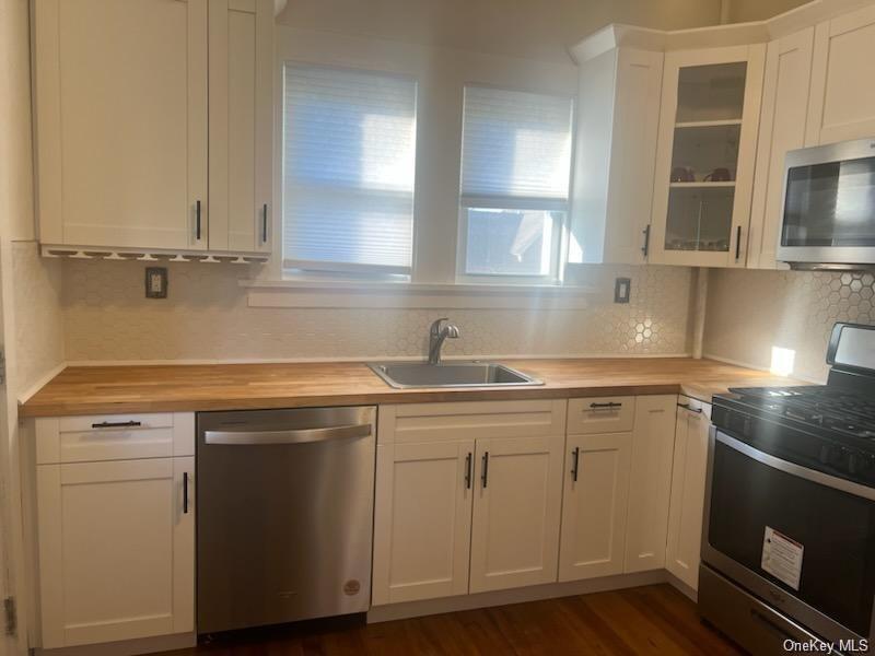 25 Forester Avenue Property Photo 3