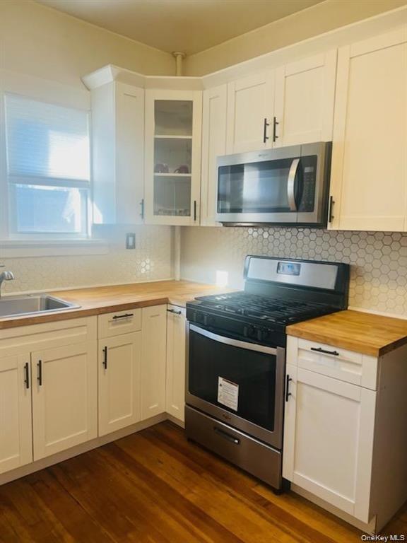 25 Forester Avenue Property Photo 4