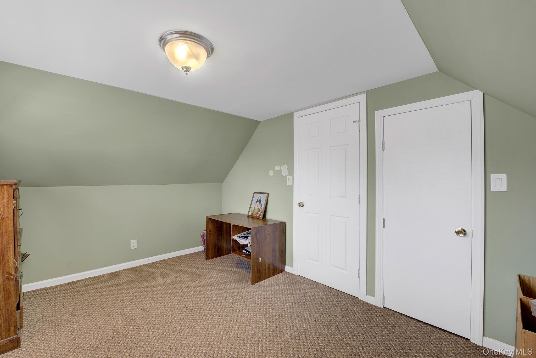 409 Saint Agnes Place Property Photo 16