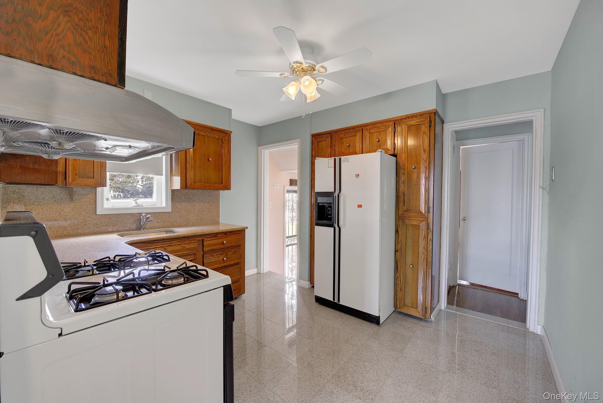 409 Saint Agnes Place Property Photo 19