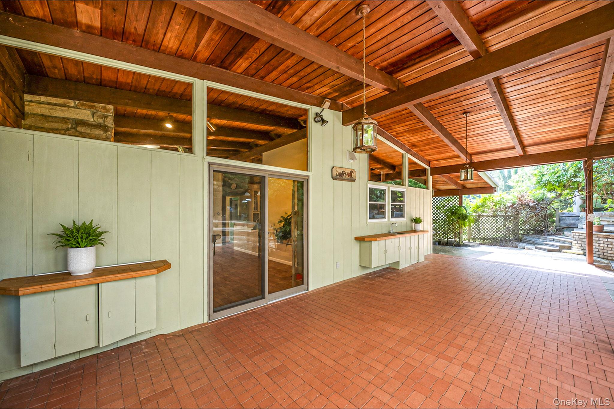 135 Oakside Drive Property Photo 17