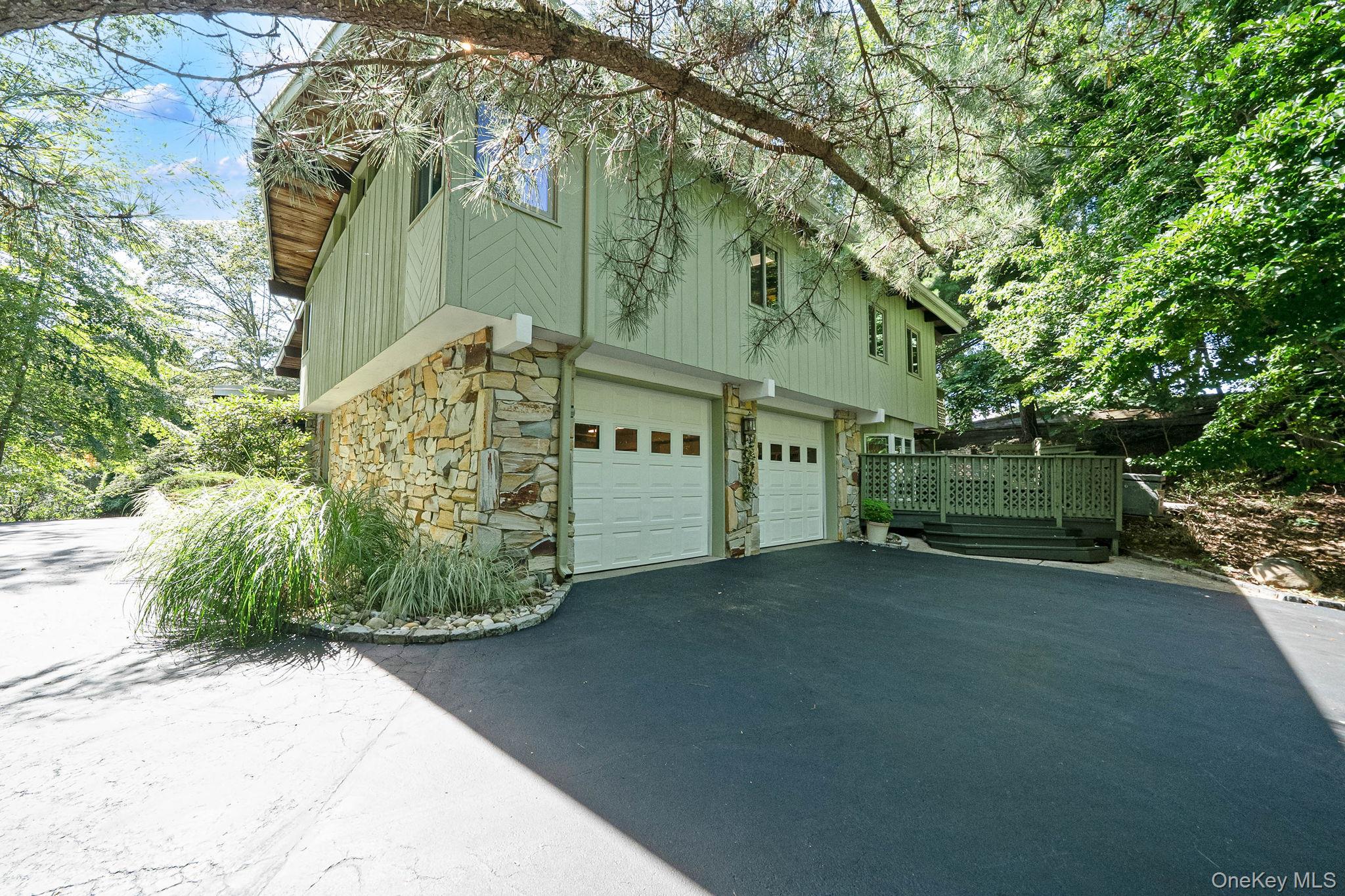 135 Oakside Drive Property Photo 46